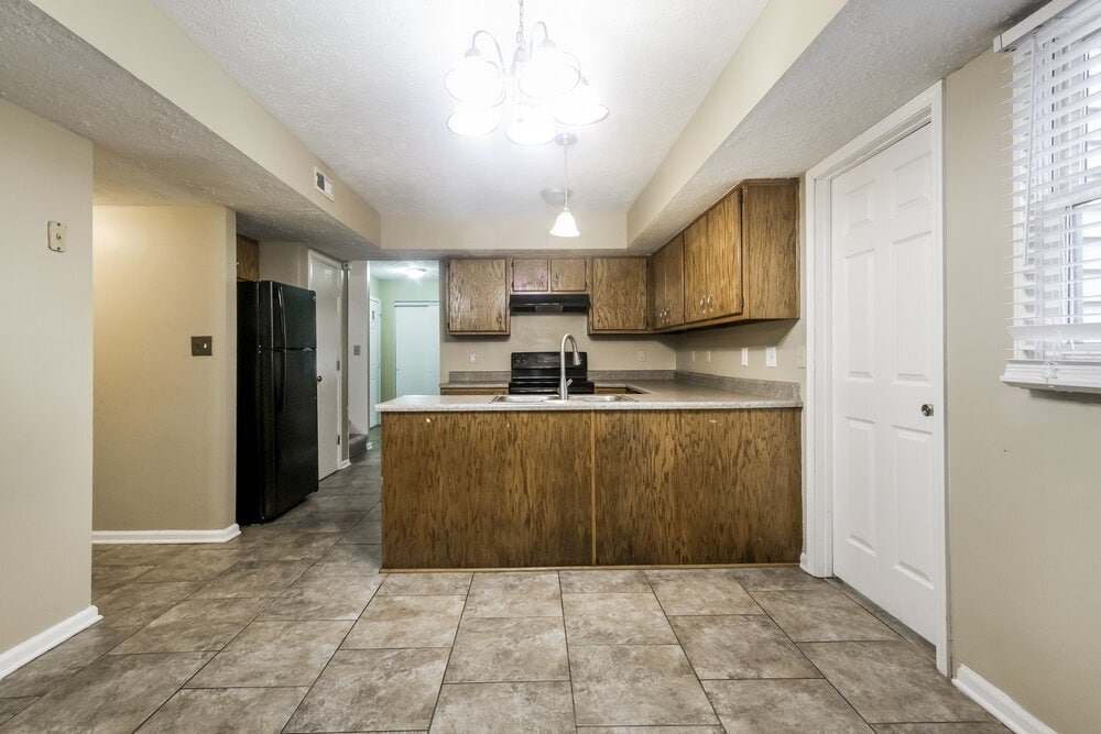Building Photo - 1112 Delray Dr