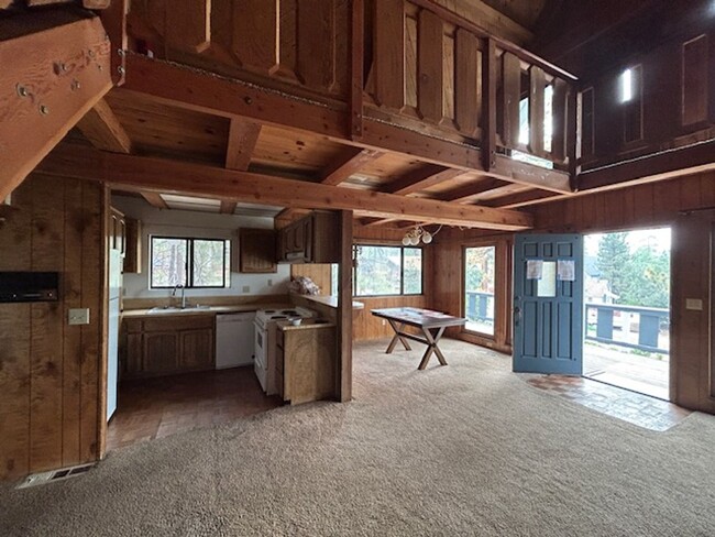 Building Photo - Great 3 Bedroom in Big Bear Lake!