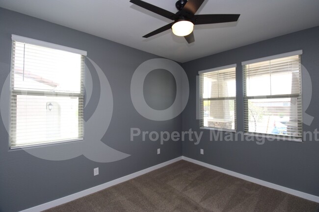 Building Photo - 31925 N 125th Ave