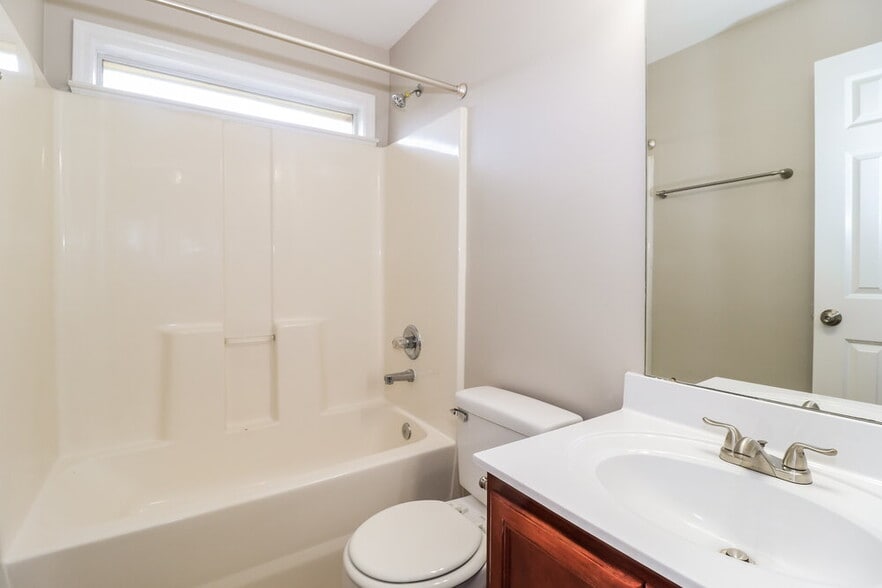 Building Photo - 2646 Breezy Ridge Trail