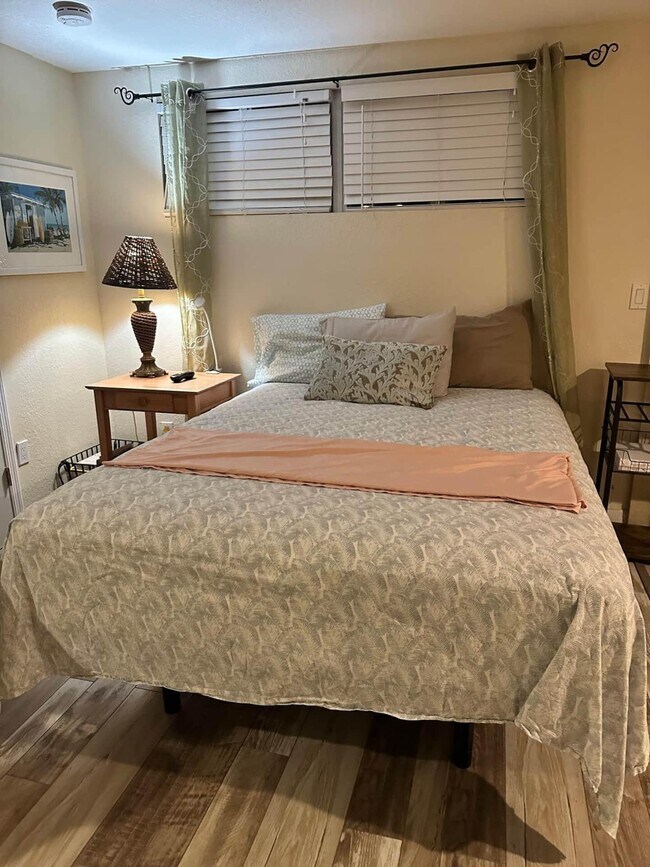 Building Photo - 103 W Sandpiper Cir