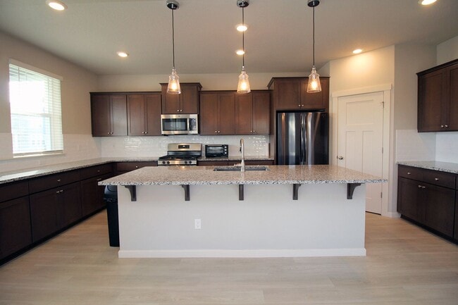 Building Photo - 3923 SE 70th Ave