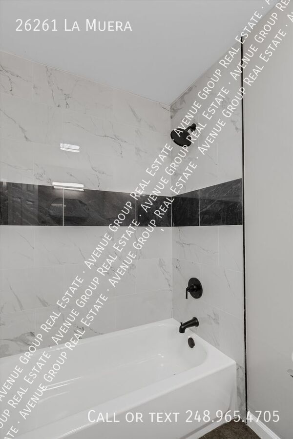 Building Photo - 26261 La Muera St