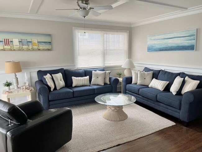 Building Photo - Avalon Bayside Condo - Sleeps 8 - Winter Rental Only