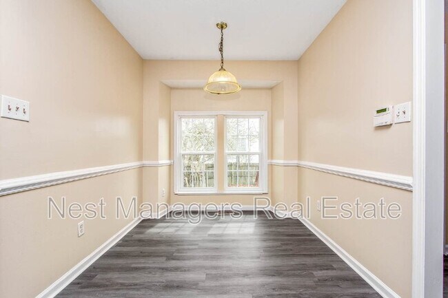 Building Photo - 3813 Constance Rd