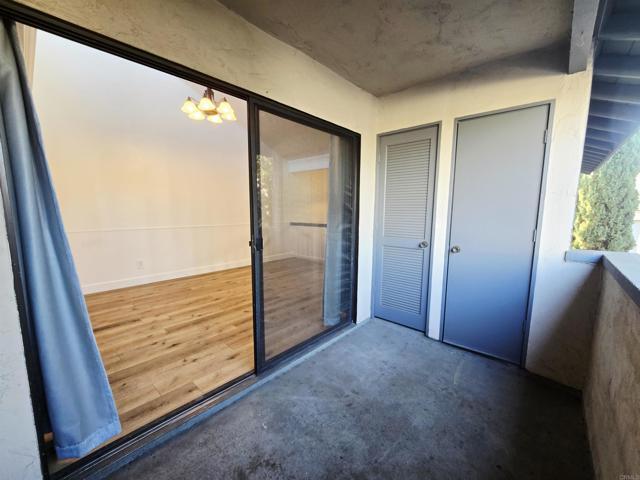 Building Photo - 2135 E Valley Pkwy