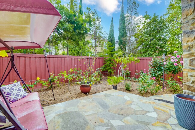 Building Photo - 3637 Alander Ct