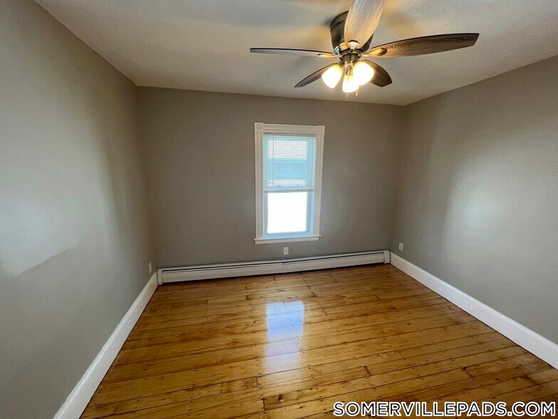 Building Photo - 2 Gilson Terrace