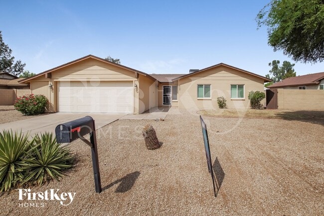 Building Photo - 4134 E Campo Bello Dr