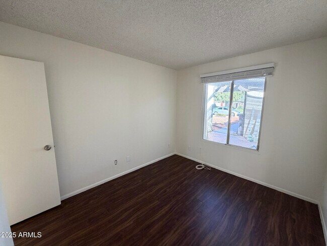 Building Photo - 1955 E Del Sur Dr