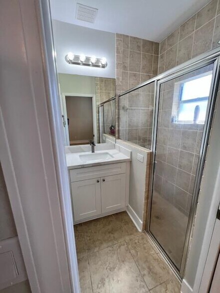 Building Photo - 12219 De Moya Dr