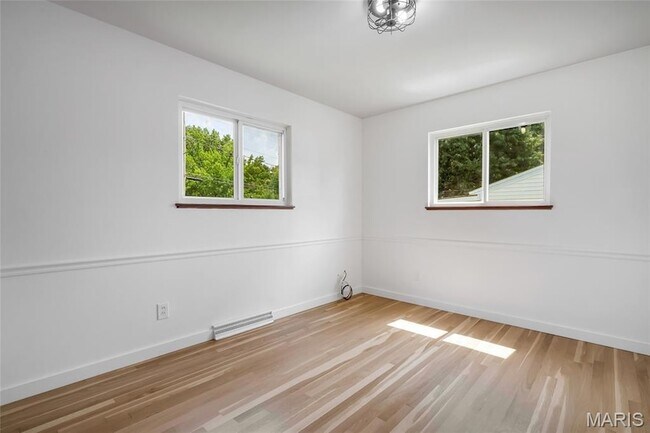Building Photo - 524 Cheryl Ann Dr