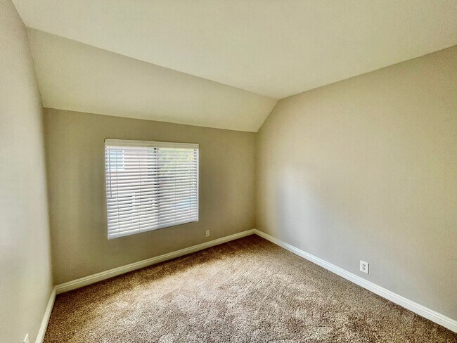 Building Photo - Discover the Essence of Irvine Living!