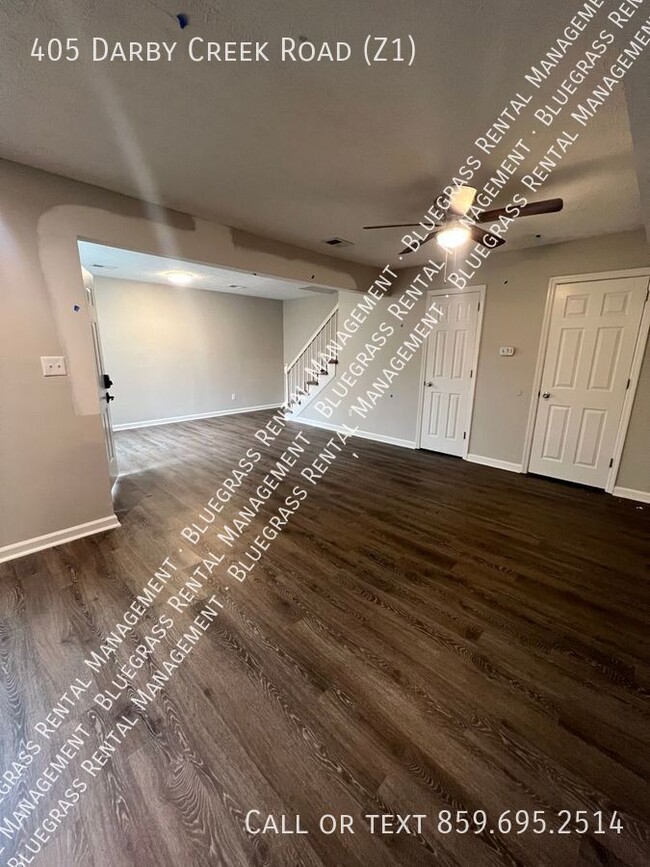 Building Photo - Beautiful 2 bed 1.5 bath located in Lexing...