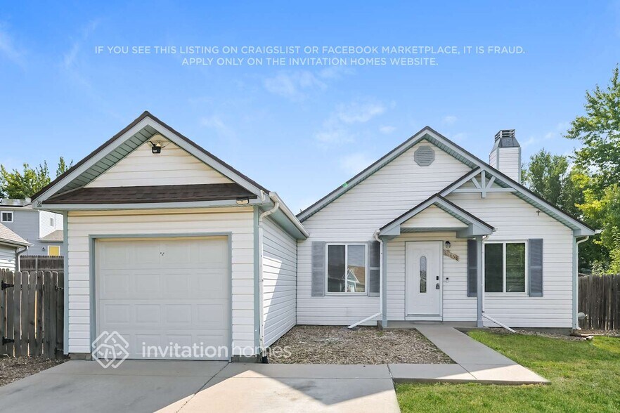 Primary Photo - 17468 E Whitaker Dr