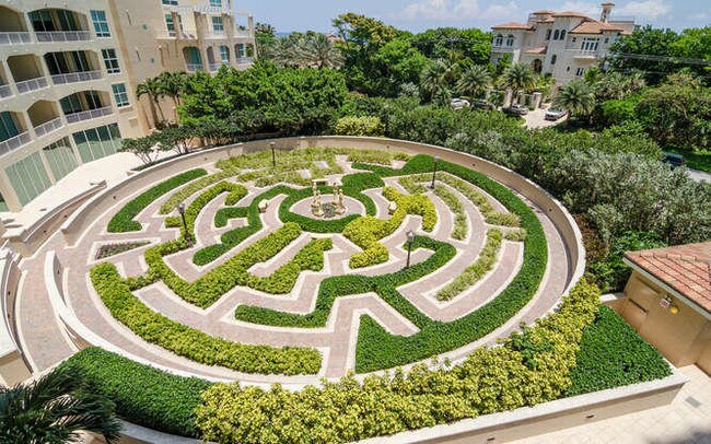 Building Photo - 3740 S Ocean Blvd