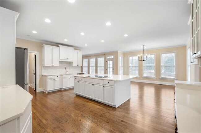 Building Photo - 870 Longstone Landing