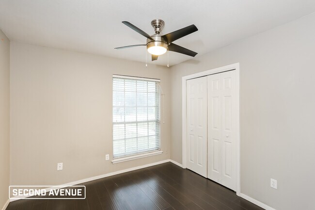 Building Photo - 500 S Colonial Dr