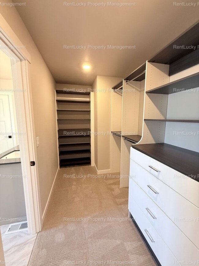 Building Photo - 2024-Built 3-Bedroom Home with Modern Upgr...