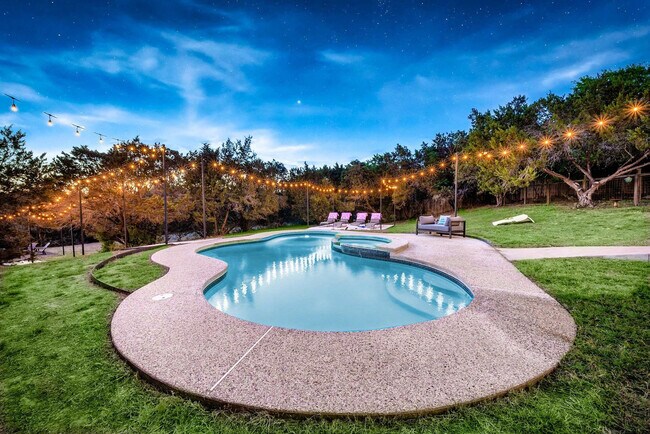 Building Photo - 8902 Feather Hill Rd