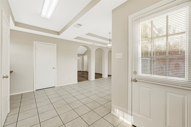 Building Photo - 12802 Rio Bravo St