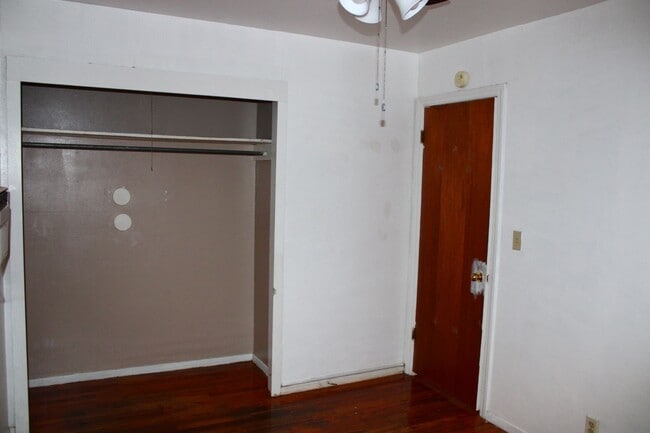 Building Photo - Located in Canyon 2/1 Owner pays water 1/2 OFF 1ST MONTHS RENT!!