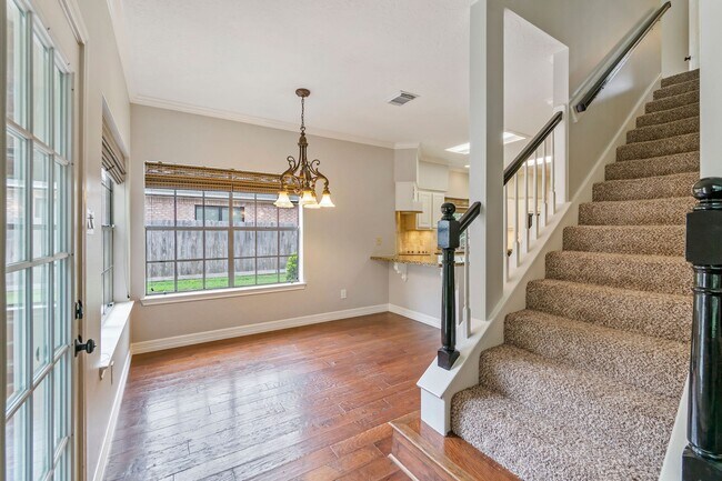 Building Photo - 31 N Duskwood Pl