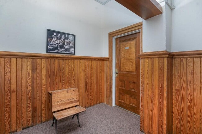 Building Photo - 133 W Locust St