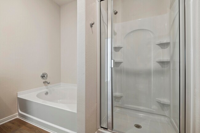 Building Photo - 400 Mystic Slopes Dr