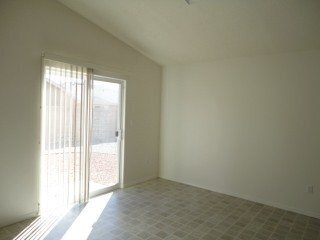 Building Photo - 3BD Plus Office/Bonus Room in Sierra Norte