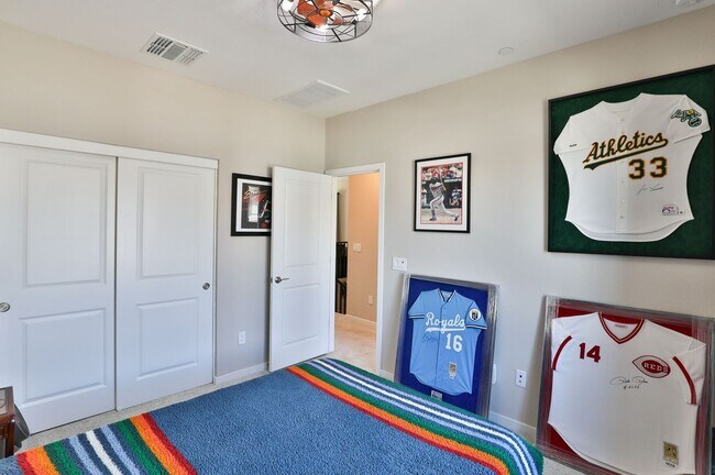 Building Photo - Gilbert Gated Community 3 bed/2.5 bath Con...