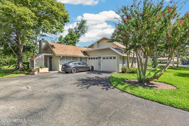 Building Photo - 202 Vista Lagoon Ct