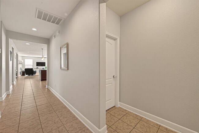 Building Photo - 4418 Brinton Saddle Ln