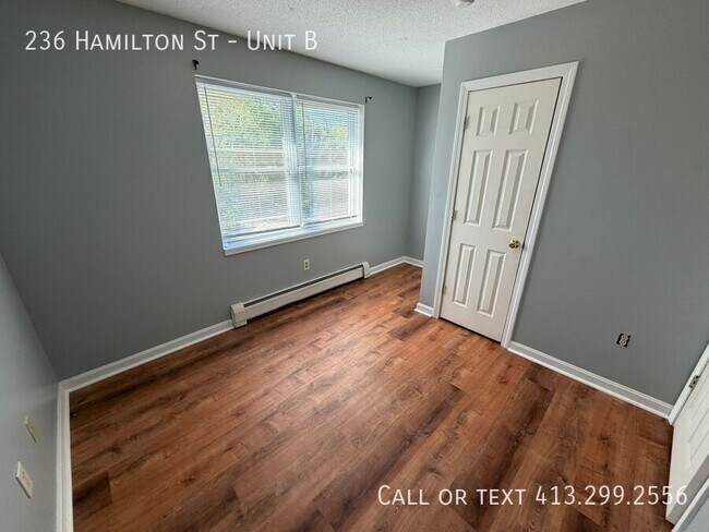 Building Photo - 236 Hamilton St