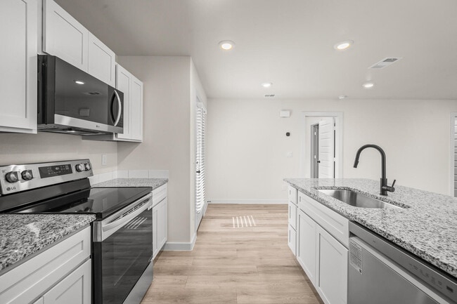 Building Photo - 509 E 23rd St