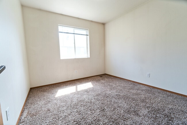 Building Photo - 2814 N 14th Pl