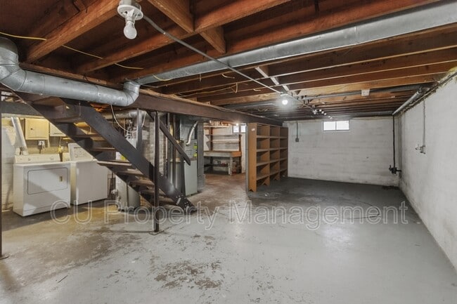 Building Photo - 208 Arcadia Dr