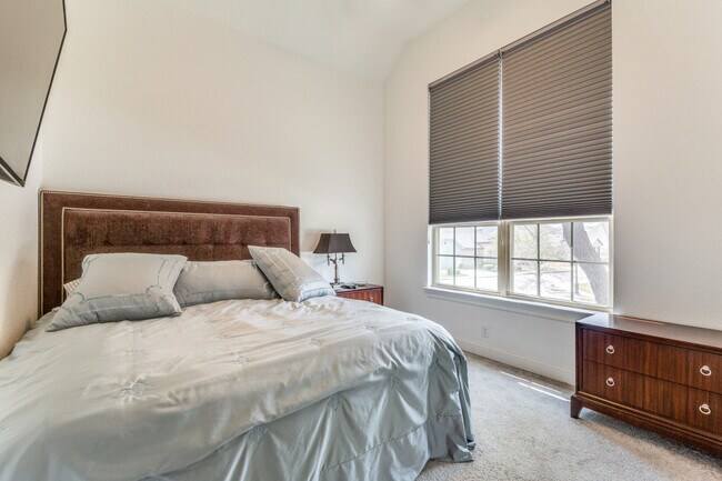 Building Photo - 24502 Emilia Way