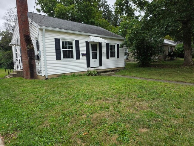Primary Photo - 2 bedroom 1 bath single family home