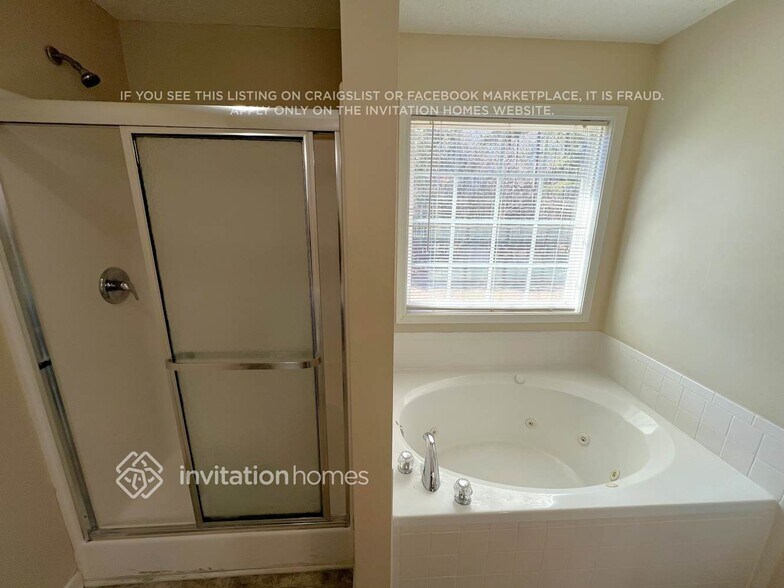 Building Photo - 90 Ardella Dr