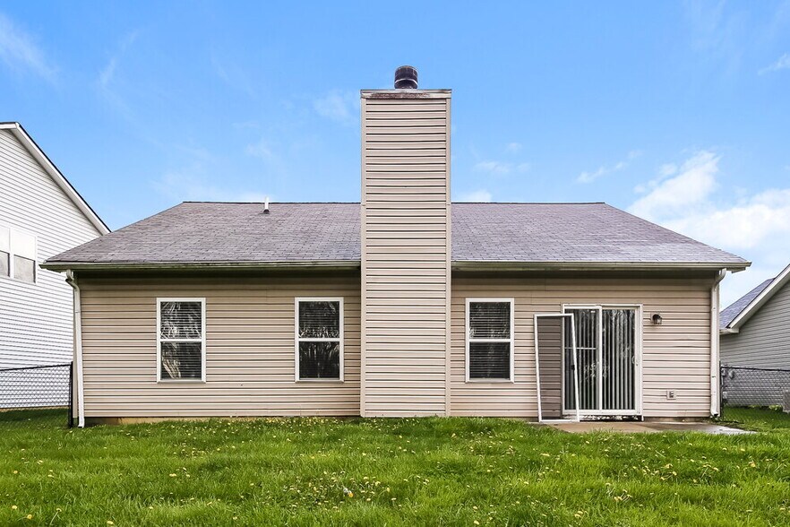 Building Photo - 5810 Long Lake Ln.