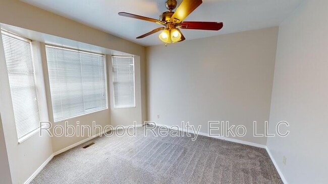 Building Photo - 2651 Shadow Ridge Dr