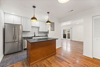 Building Photo - Walnut Apartments