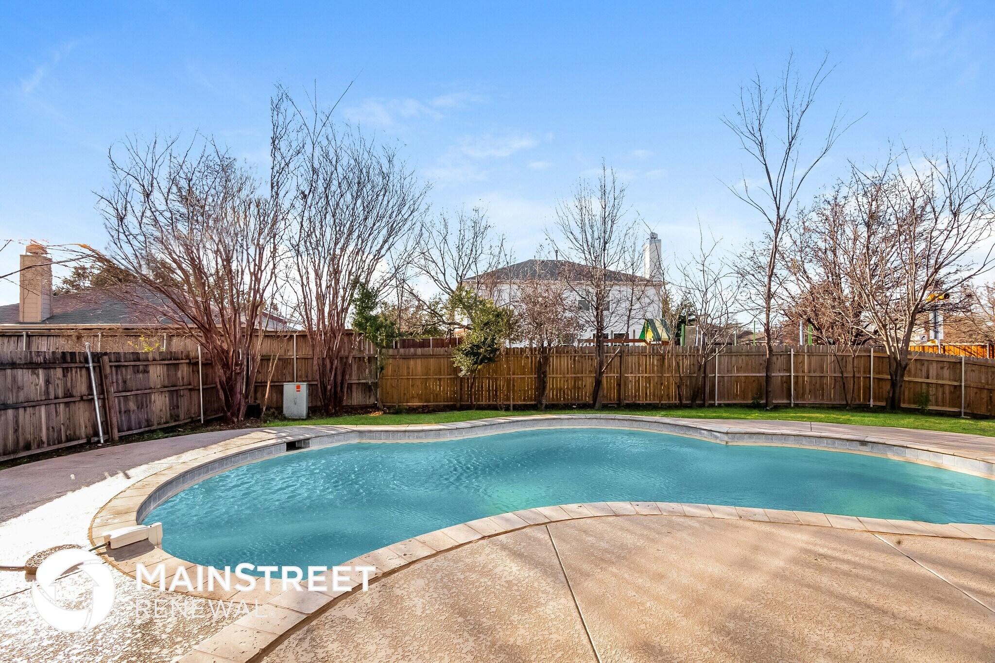 Building Photo - 1300 White Dove Ln