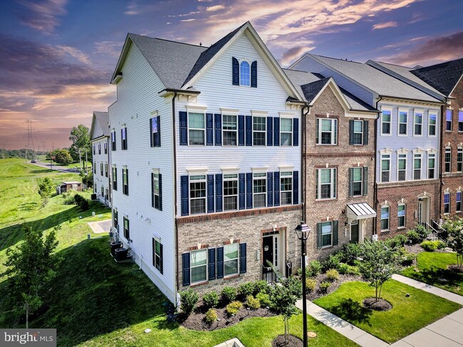 Building Photo - 3923 Cooks Ln