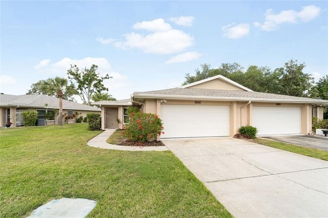 Primary Photo - 5689 Evergreen Dr