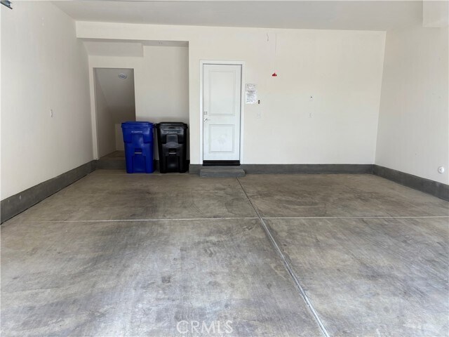 Building Photo - 2113 Crescent Moon