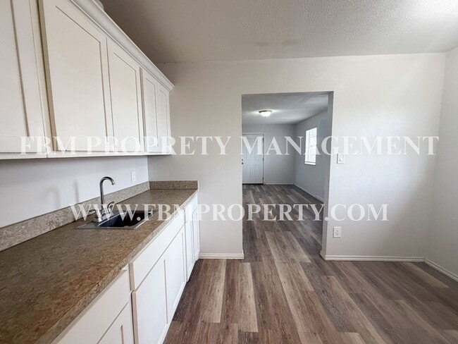 Building Photo - 107 Berrys Chapel Rd