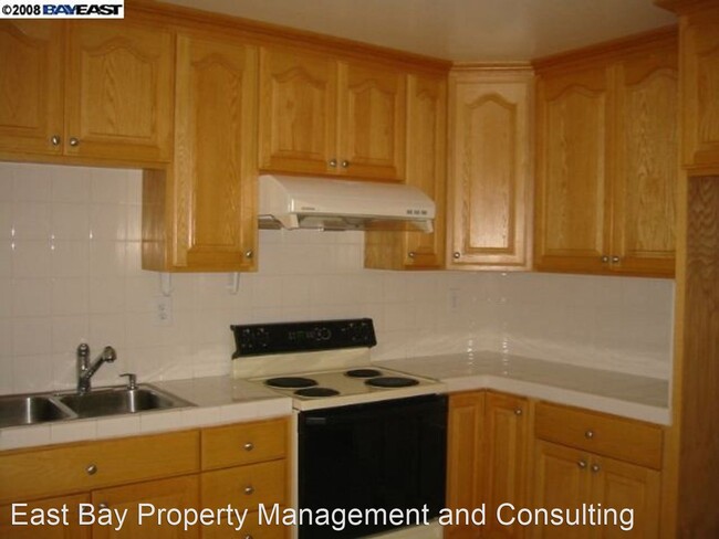 Primary Photo - 3 br, 2.5 bath House - 1132 Fabian Way