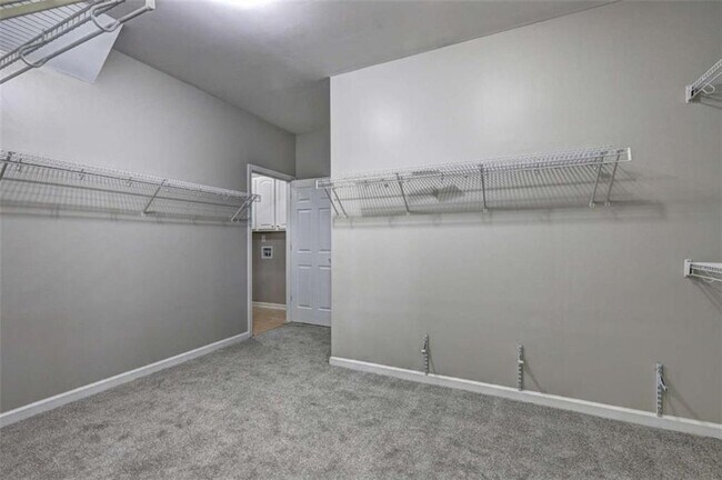 Building Photo - 490 Grand Teton Cir